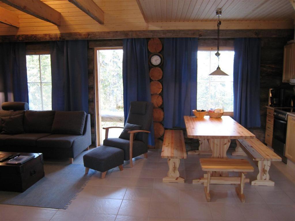 Lost Inn Cabins Äkäslompolo 객실 사진